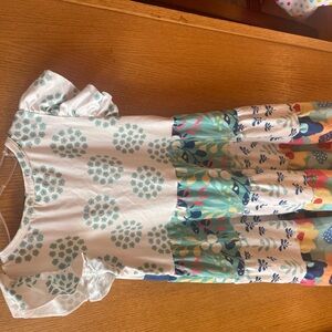Short sleeve dress